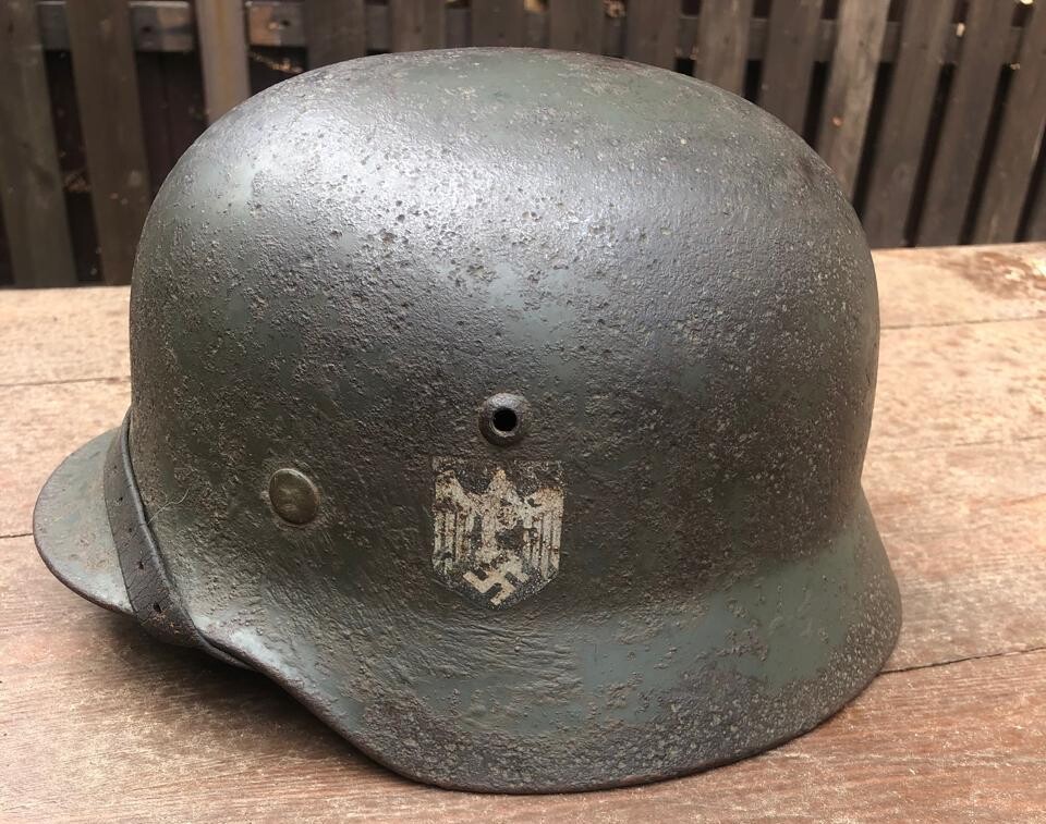 Wehrmacht helmet M35 / from Stalingrad