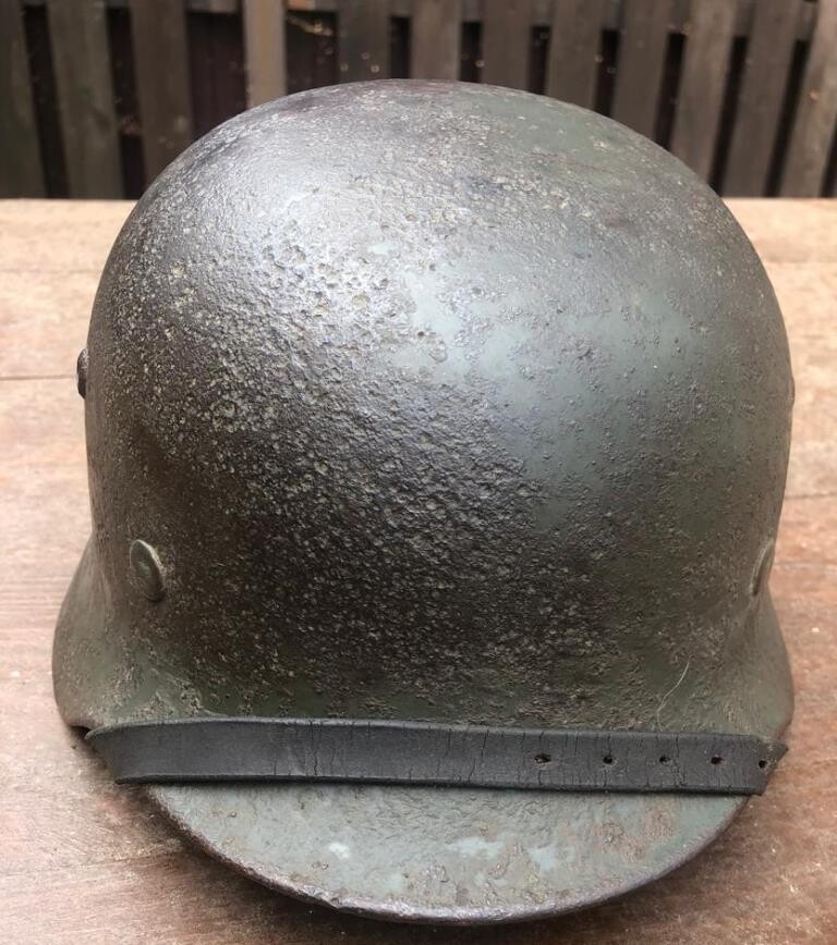 Wehrmacht helmet M35 / from Stalingrad