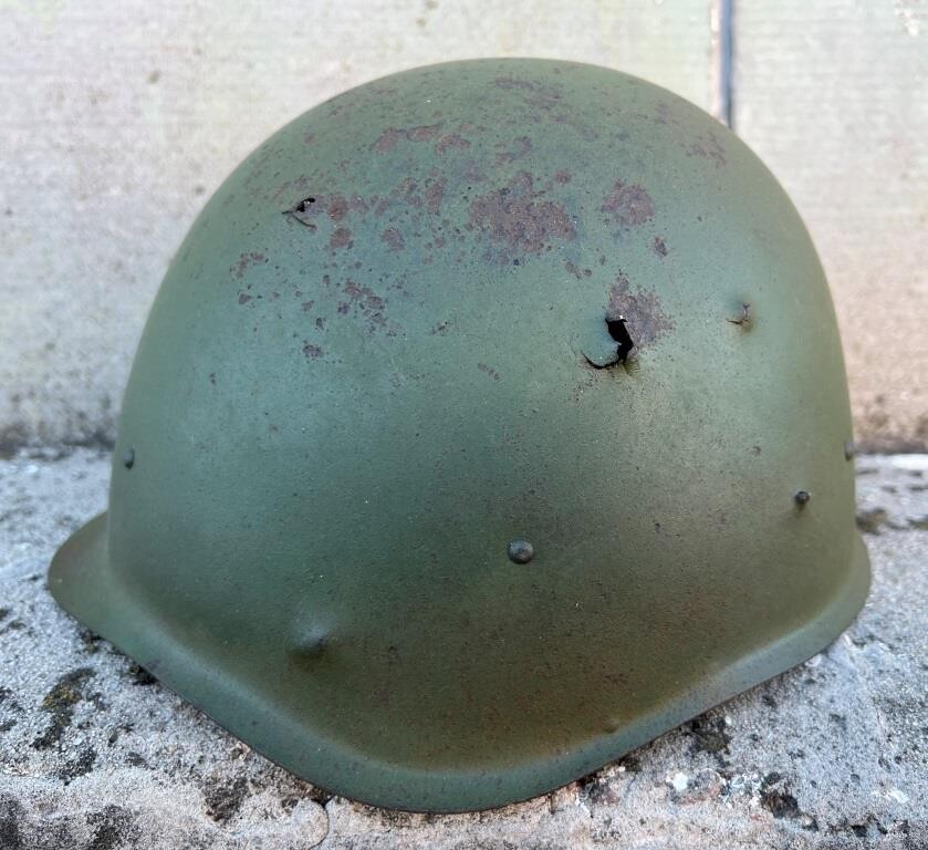 Soviet helmet SSh40 / from Karelia