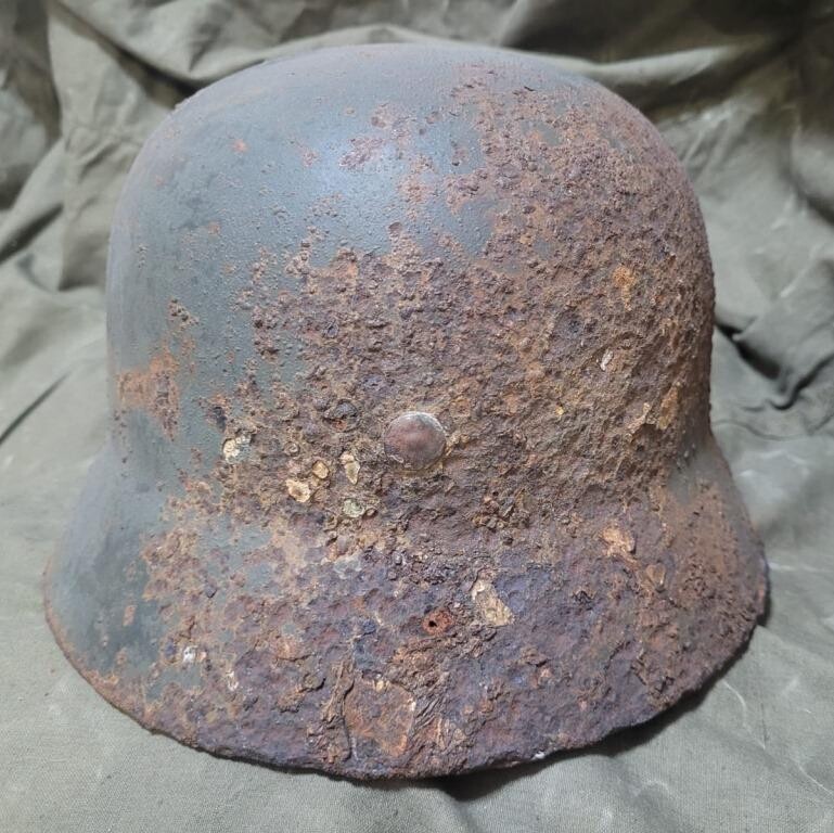 Waffen SS helmet M35 / from Rzhev