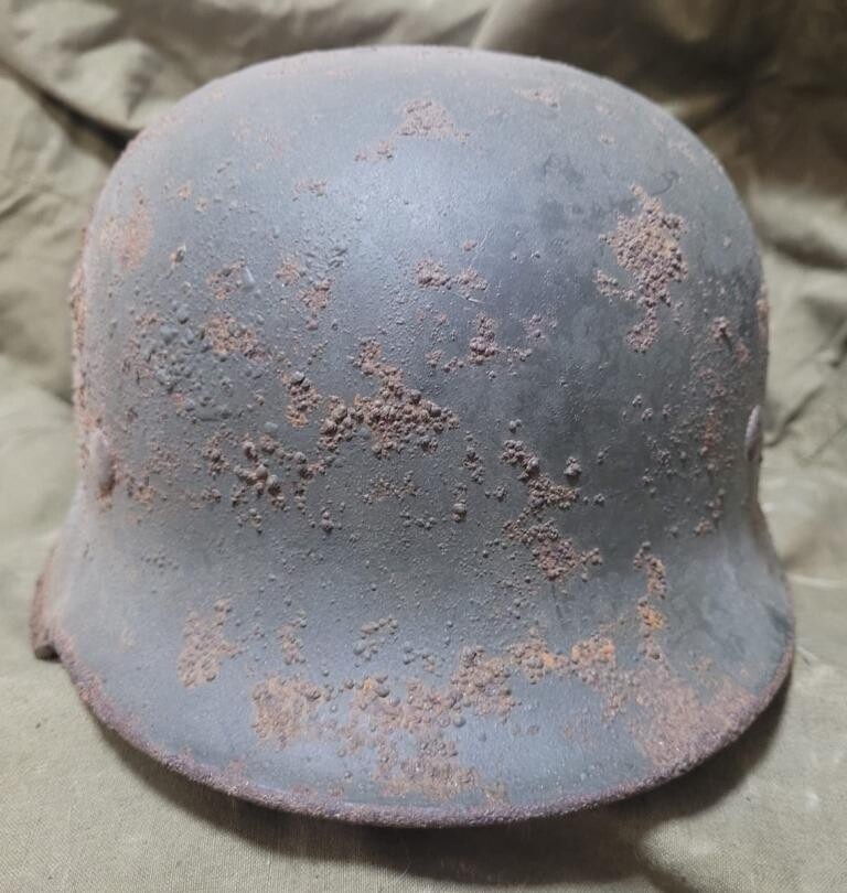 Waffen SS helmet M35 / from Rzhev