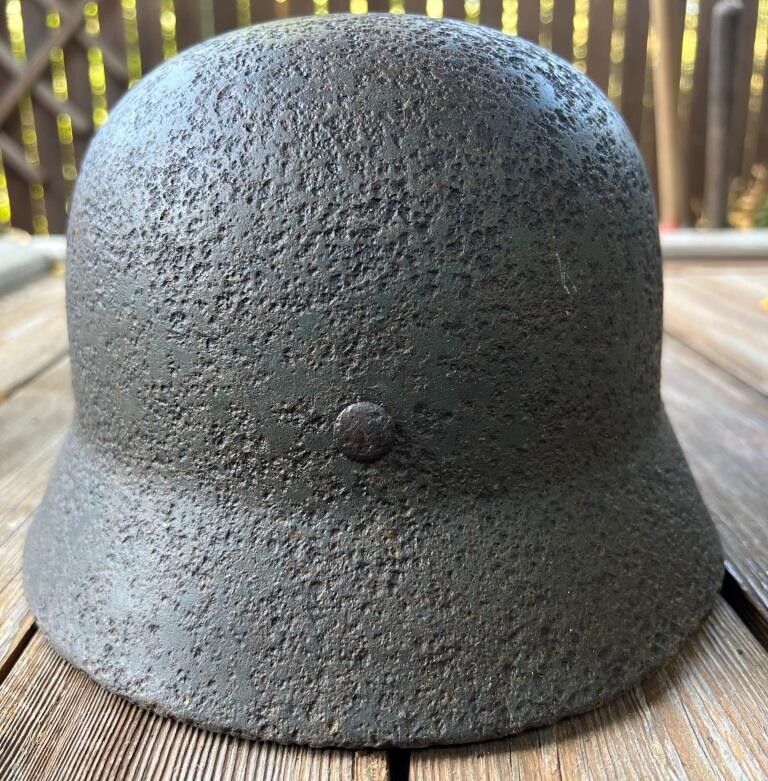 Wehrmacht helmet M40 / from Novgorod