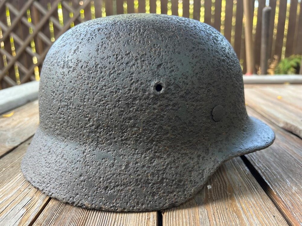 Wehrmacht helmet M40 / from Novgorod