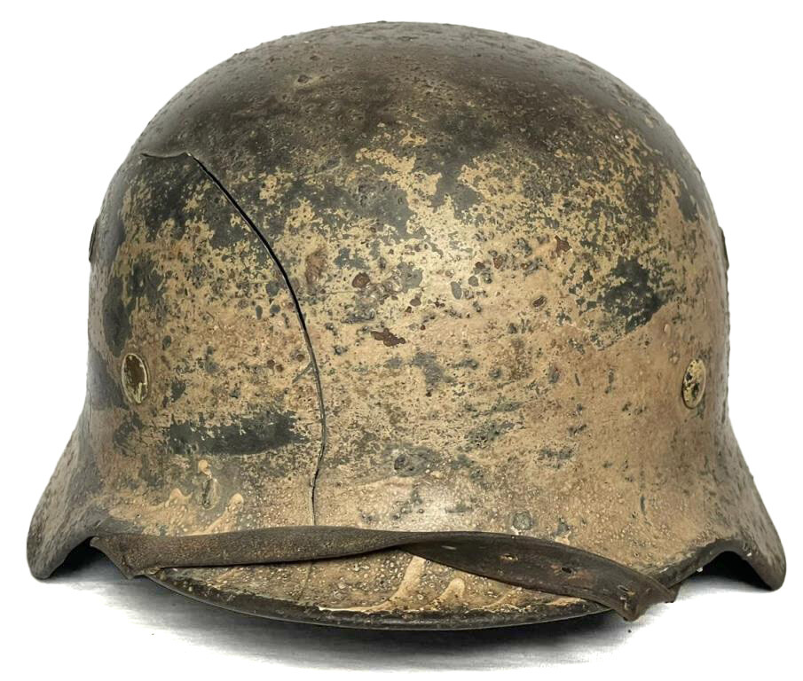 Winter camo German helmet M40 / from Karelia