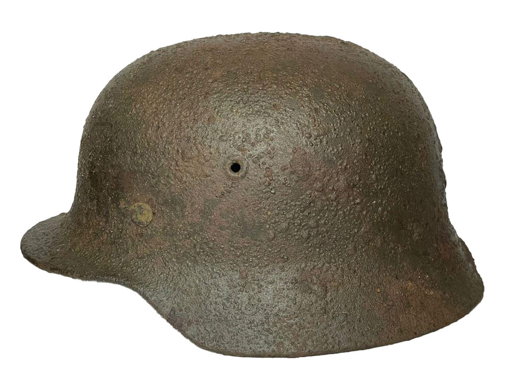 Waffen SS helmet M40 / from Moscow