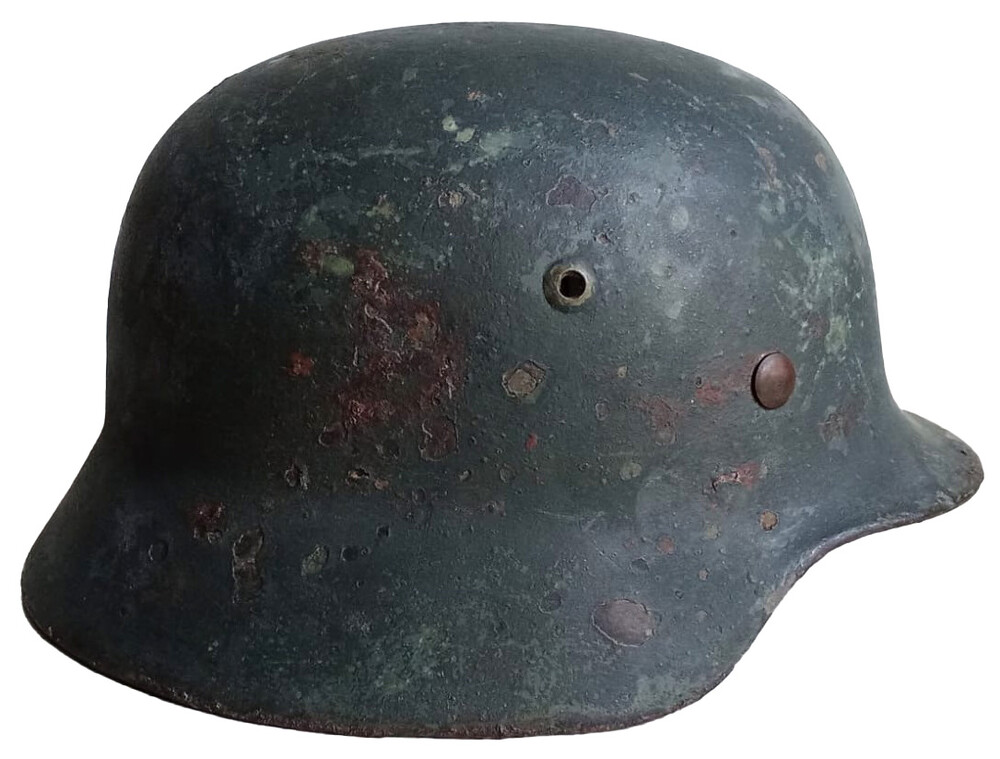 Waffen SS helmet M35 DD / from Stalingrad