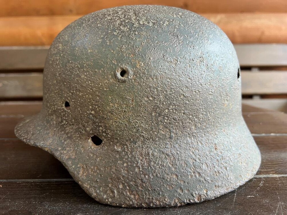 German helmet M40 / from Stalingrad