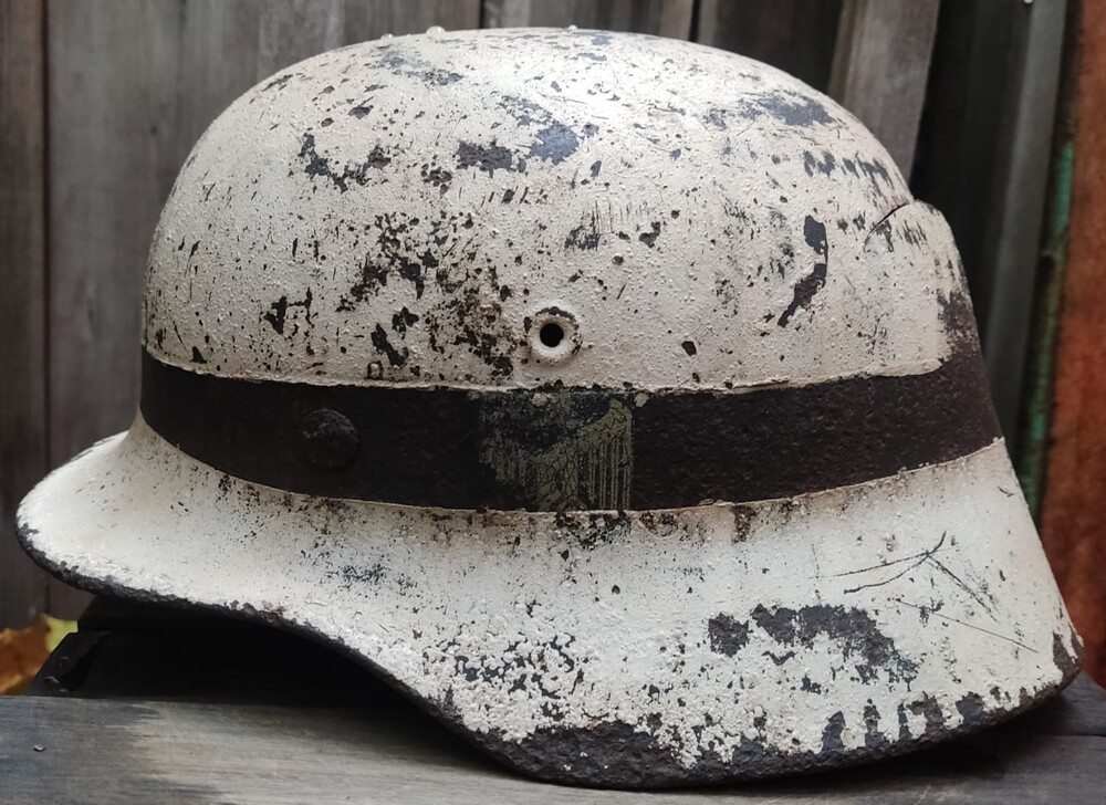 Winter camo Wehrmacht helmet M40 / from Stalingrad