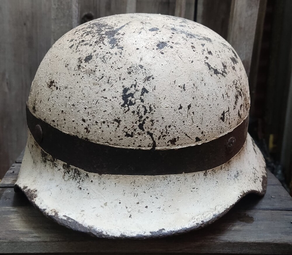 Winter camo Wehrmacht helmet M40 / from Stalingrad