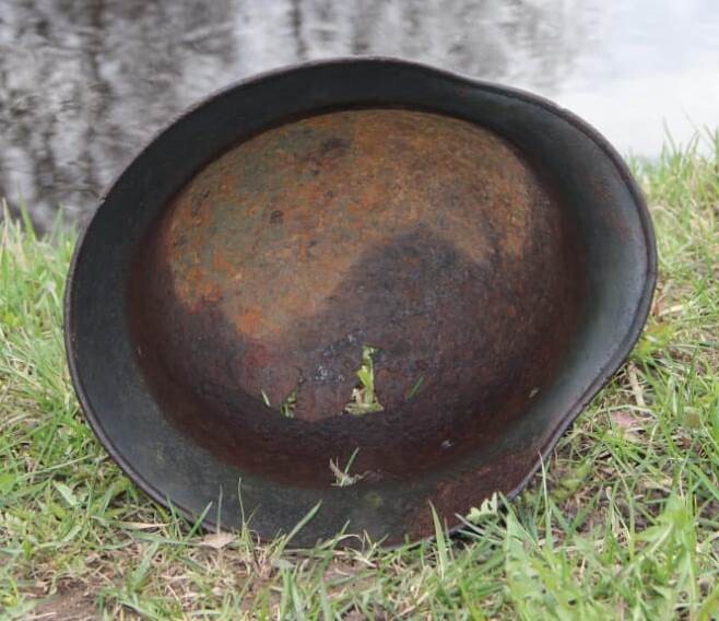 Wehrmacht helmet M35 DD / from Leningrad