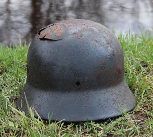 Wehrmacht helmet M35 DD / from Leningrad