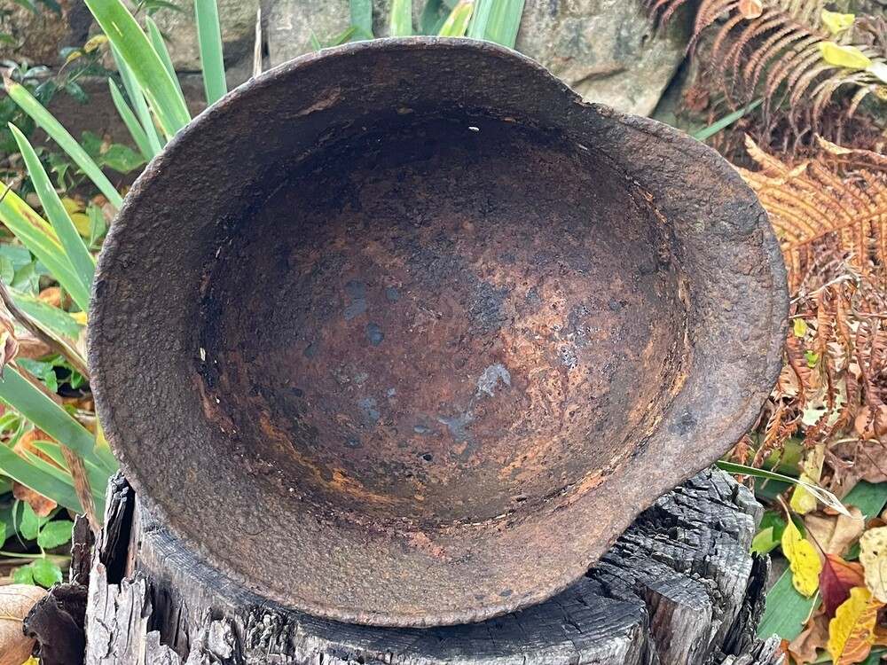 Waffen SS helmet M40 / from Rzhev