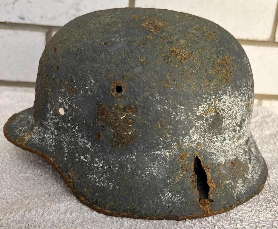 German helmet M40 / from Koninsberg 