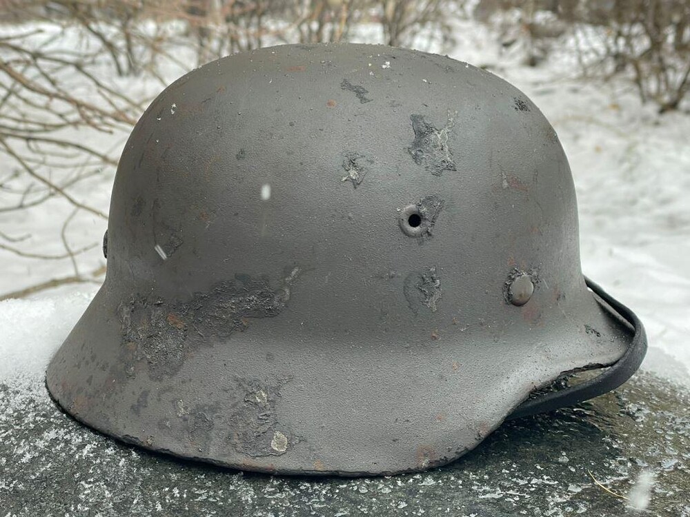 Wehrmacht helmet M40 / from Demyansk