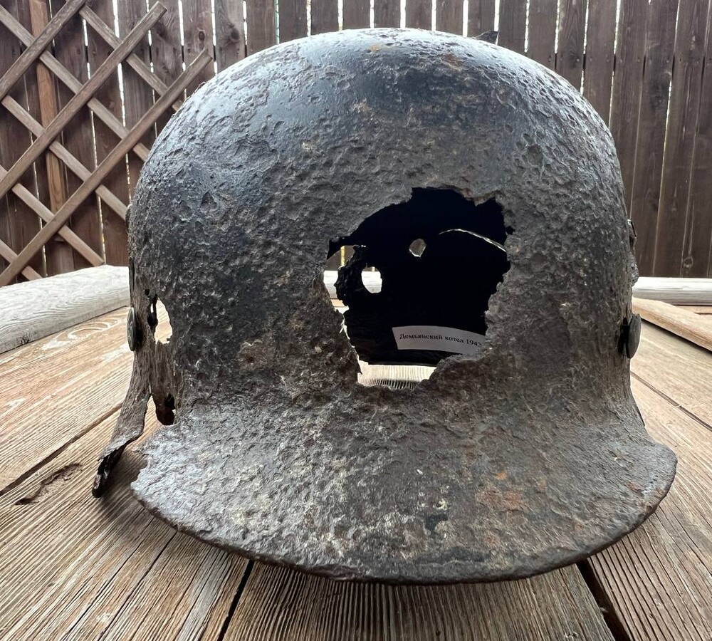 Waffen SS helmet M35 / from Demyansk