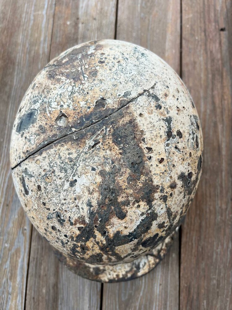 Winter camo German helmet M35 / from Konigsberg