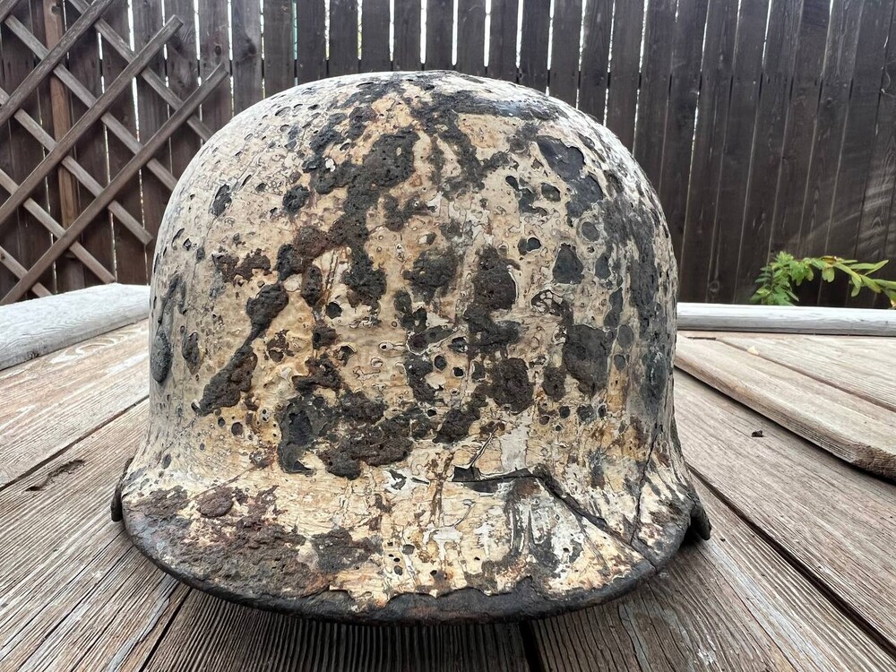 Winter camo German helmet M35 / from Konigsberg