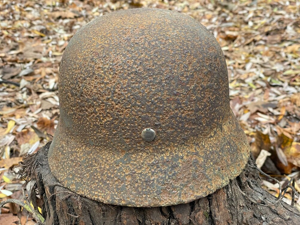 Wehrmacht helmet M40 / from Leningrad