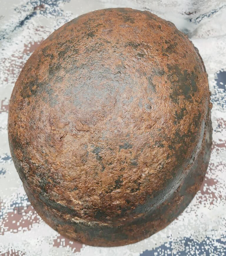 Wehrmacht helmet M40 and Weimar belt / from Stalingrad