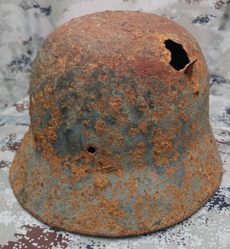 German helmet M35 DD / from Kursk