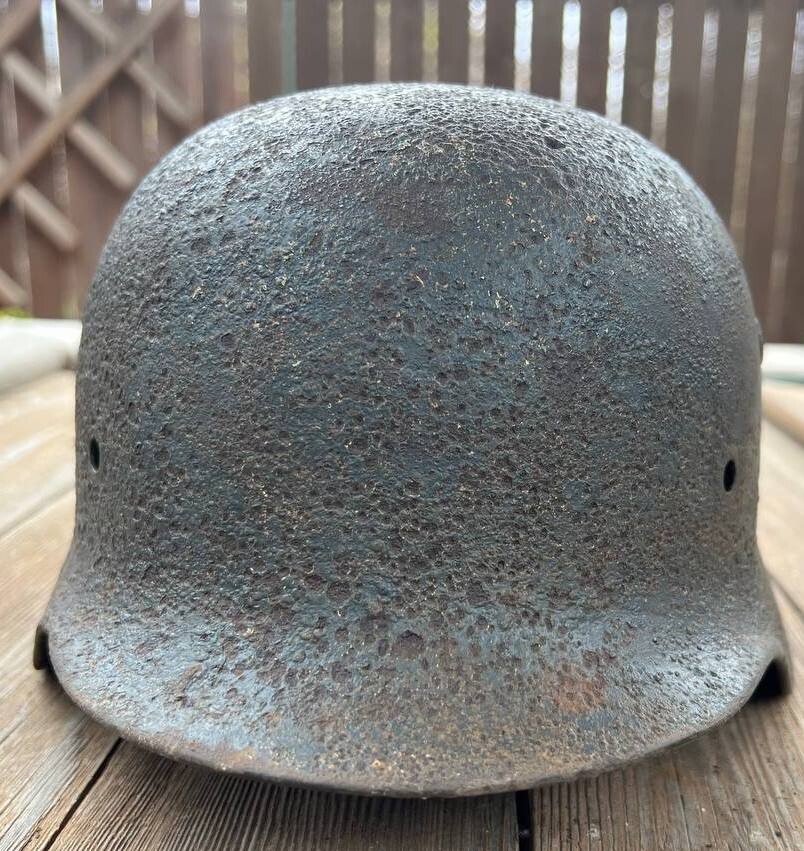 Wehrmacht helmet M35 DD / from Stalingrad