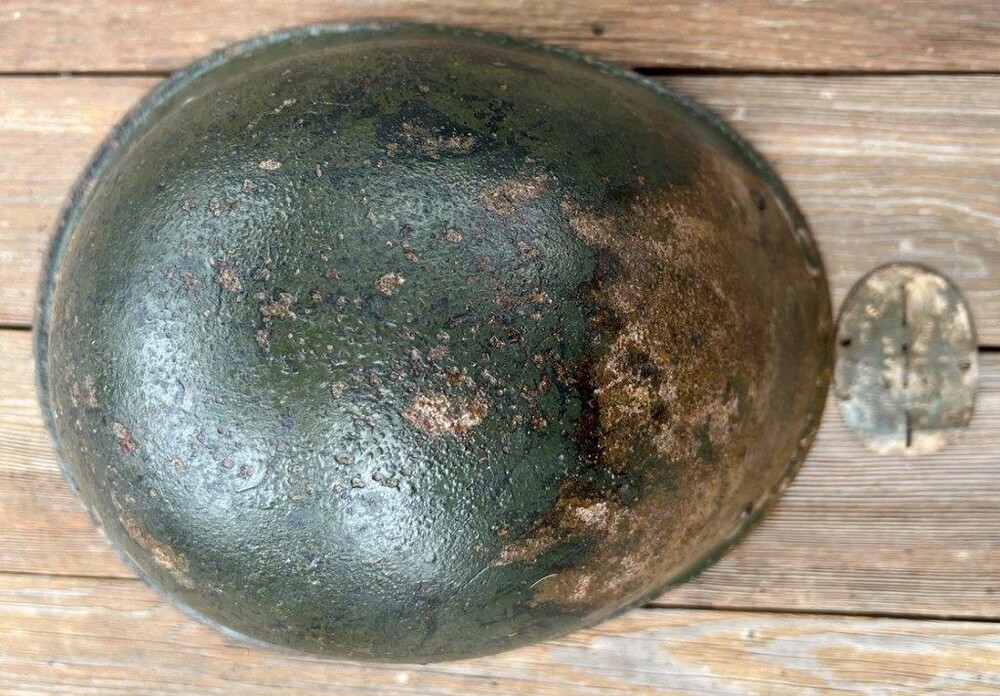 Romanian helmet and dogtag / from Stalingrad