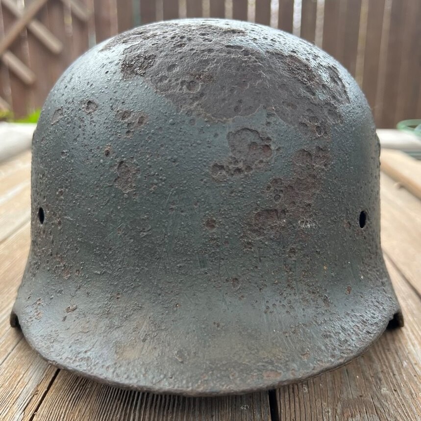 German helmet M35 / from Leningrad