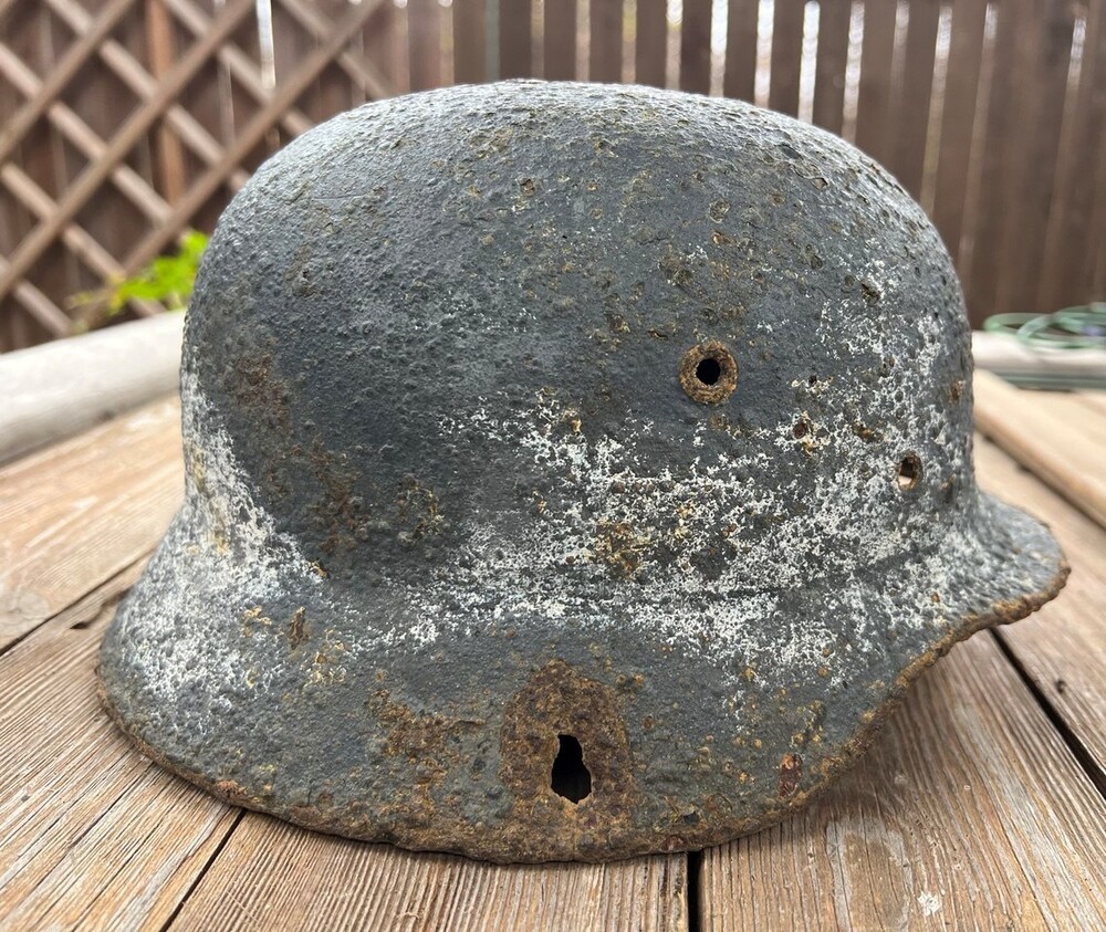 German helmet M40 / from Koninsberg 