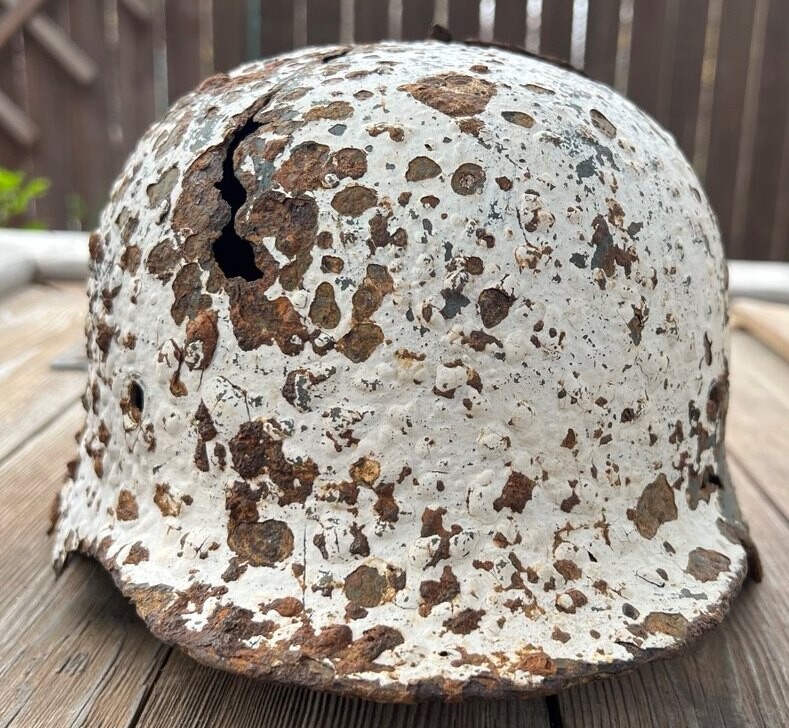 Winter camo Wehrmacht helmet M35 / from Velikiye Luki