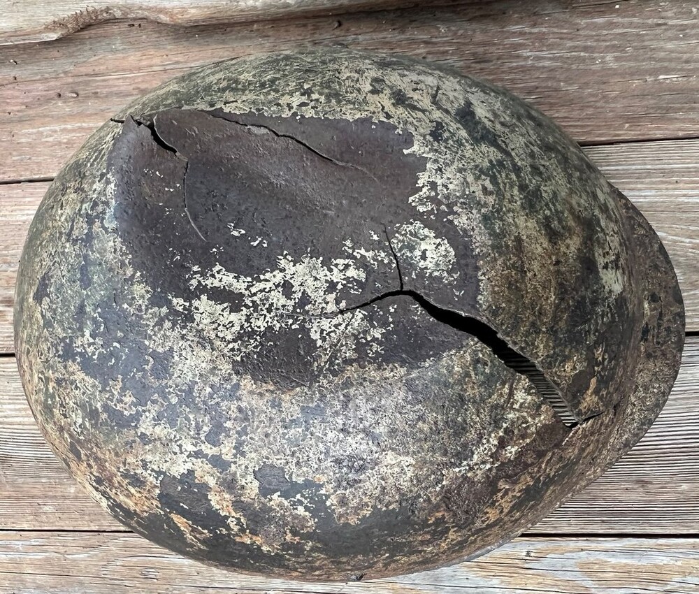 Soviet helmet SSh39 / from Stalingrad