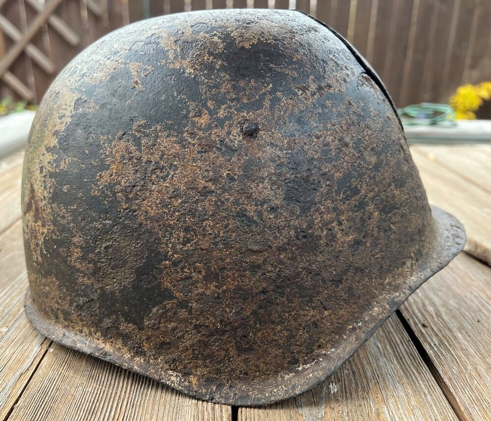 Soviet helmet SSh39 / from Stalingrad