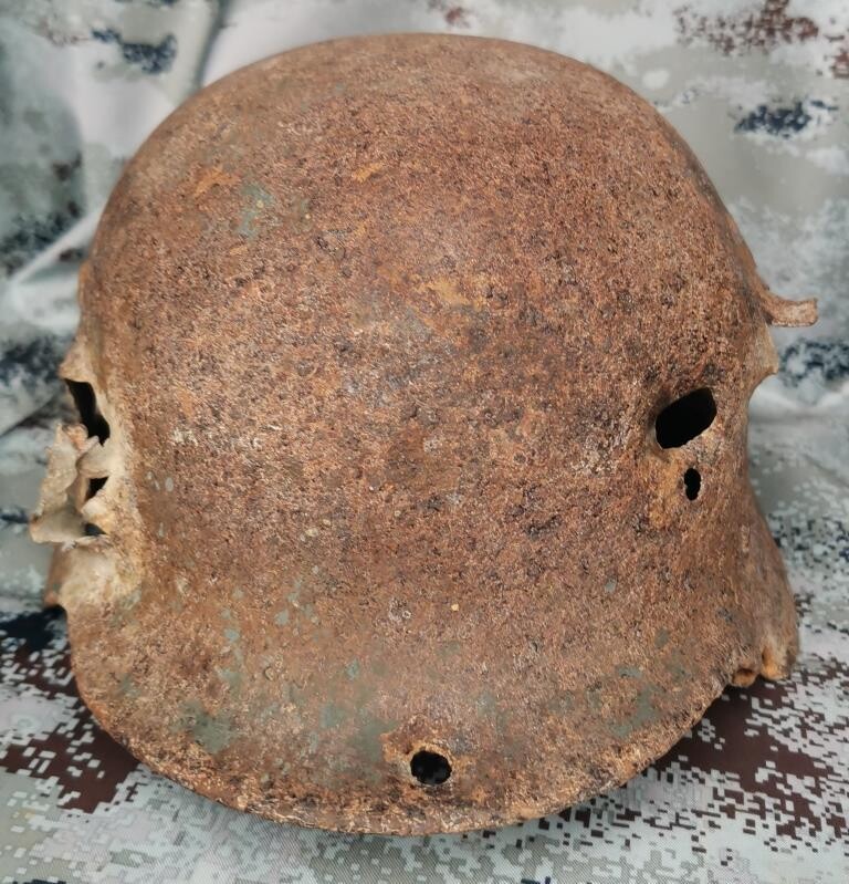 German helmet M35 DD / from Stalingrad