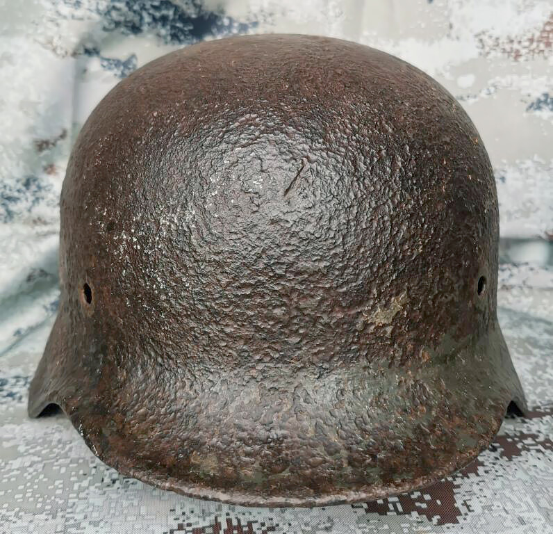 Wehrmacht helmet M40 / from Kursk