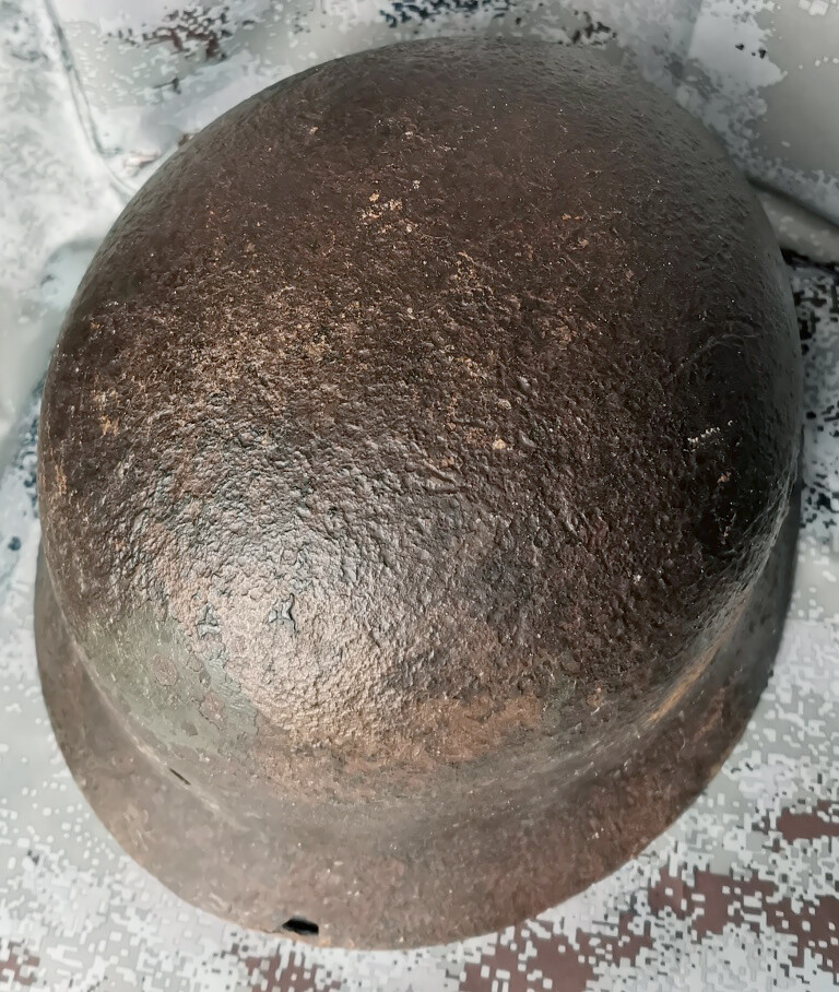 Wehrmacht helmet M40 / from Kursk