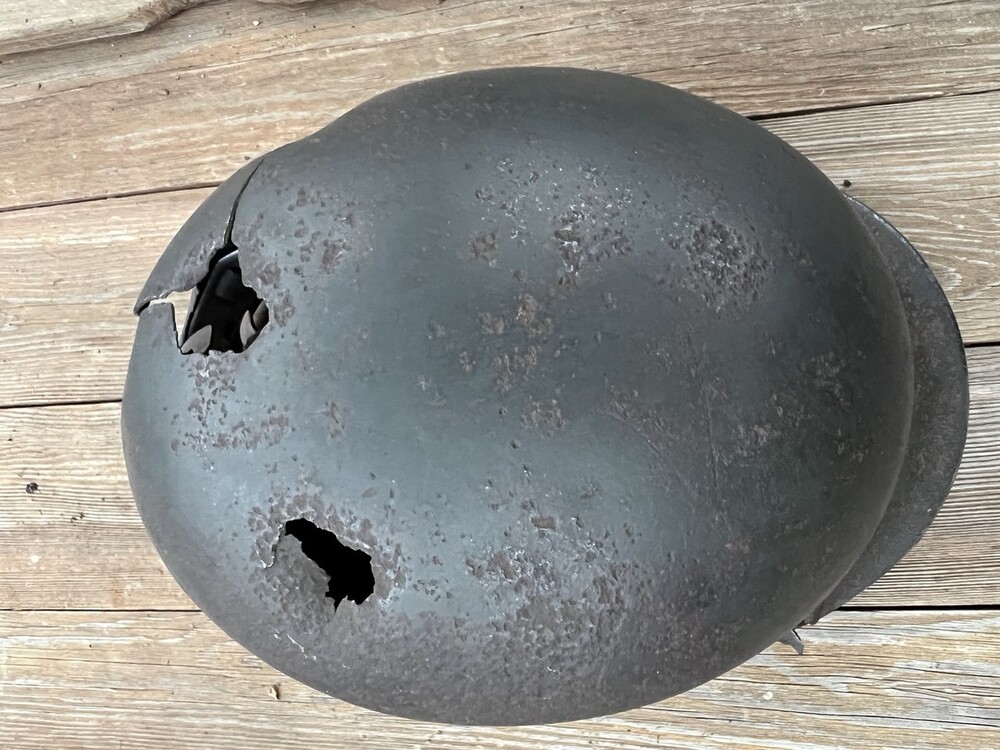 Wehrmacht helmet M40 / from Velikiye Luki