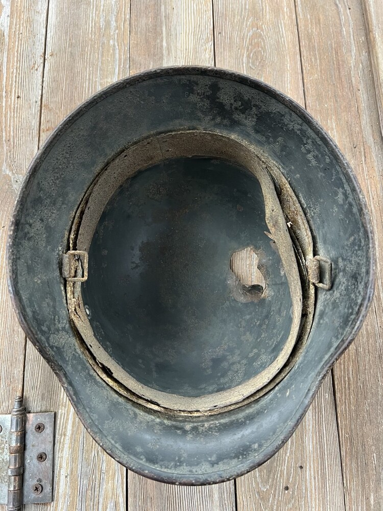 Wehrmacht helmet M40 / from Stalingrad