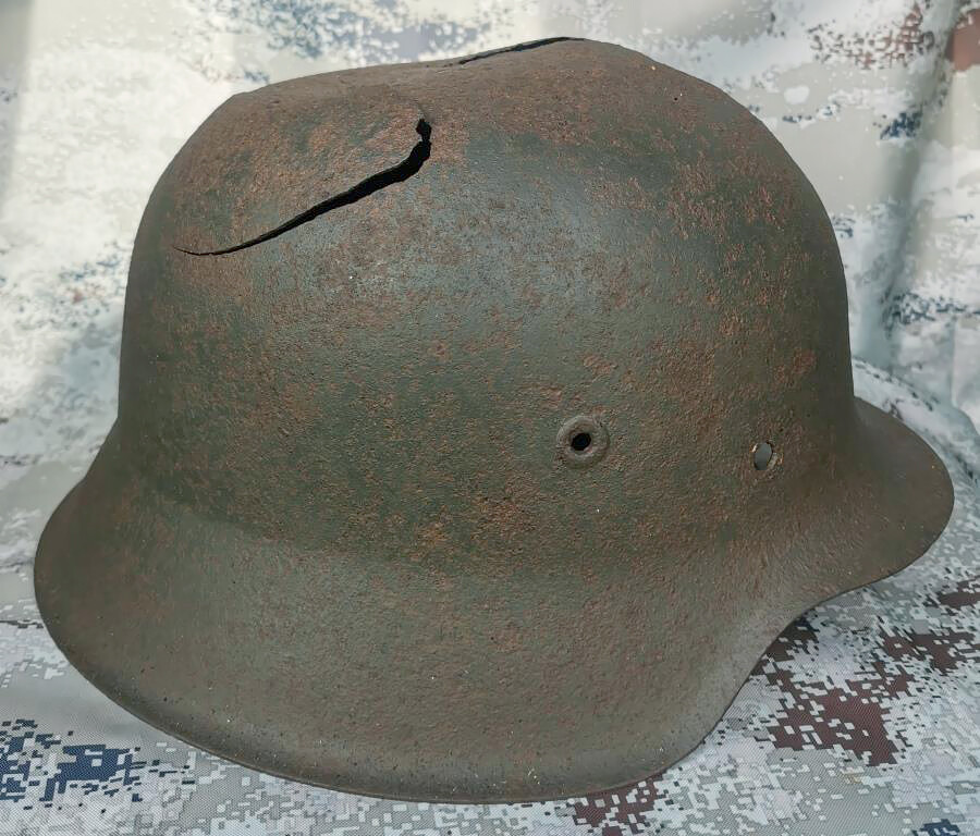 Wehrmacht helmet M42 / from Novgorod