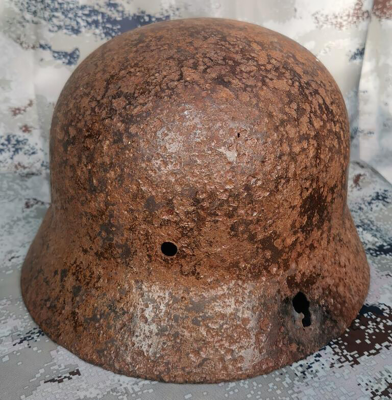 Wehrmacht helmet M35 DD / from Stalingrad