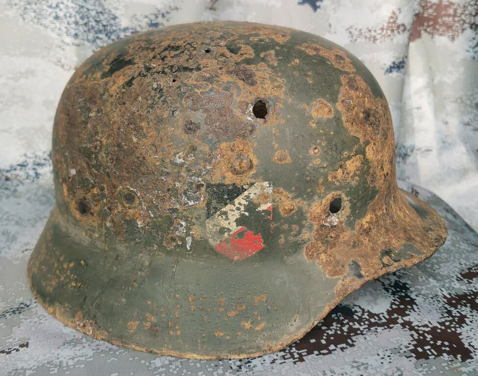 Wehrmacht helmet M40 / from Rostov