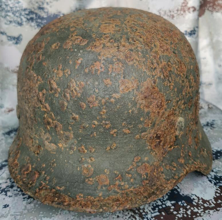 German helmet M35 / from Stalingrad