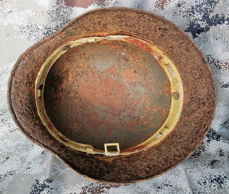 German helmet M35 / from Stalingrad