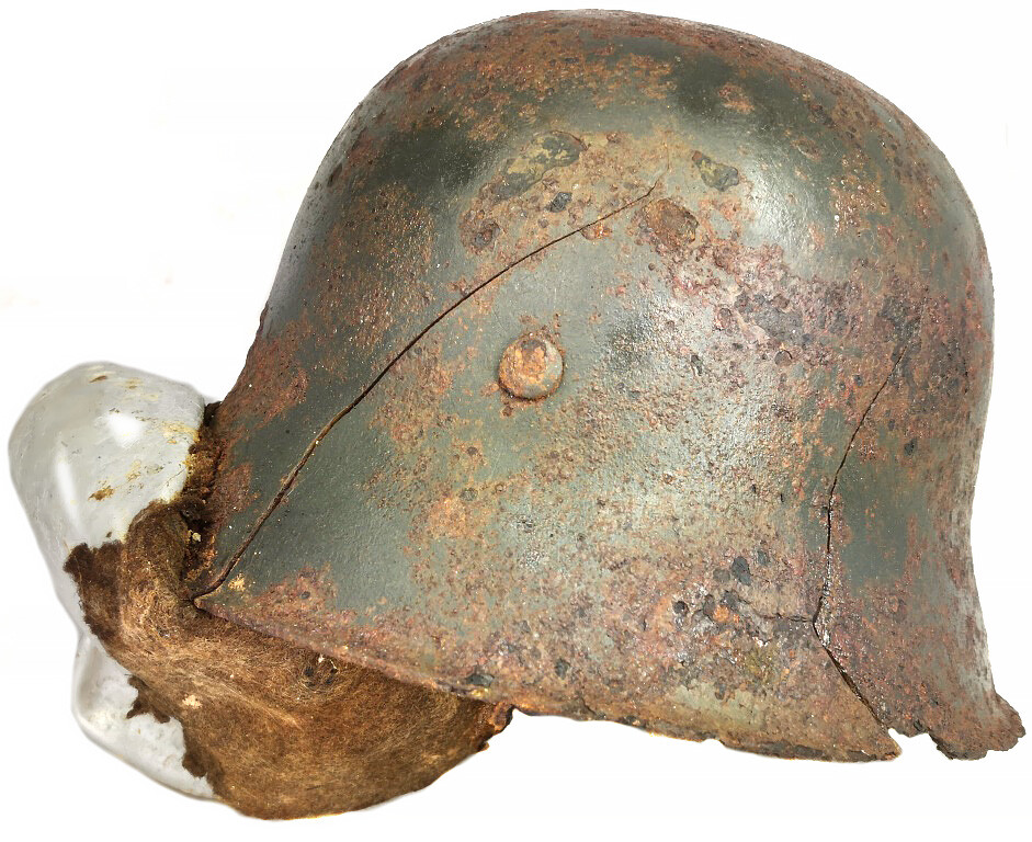 Wehrmacht helmet M42 with flask and gloves / from Pskov