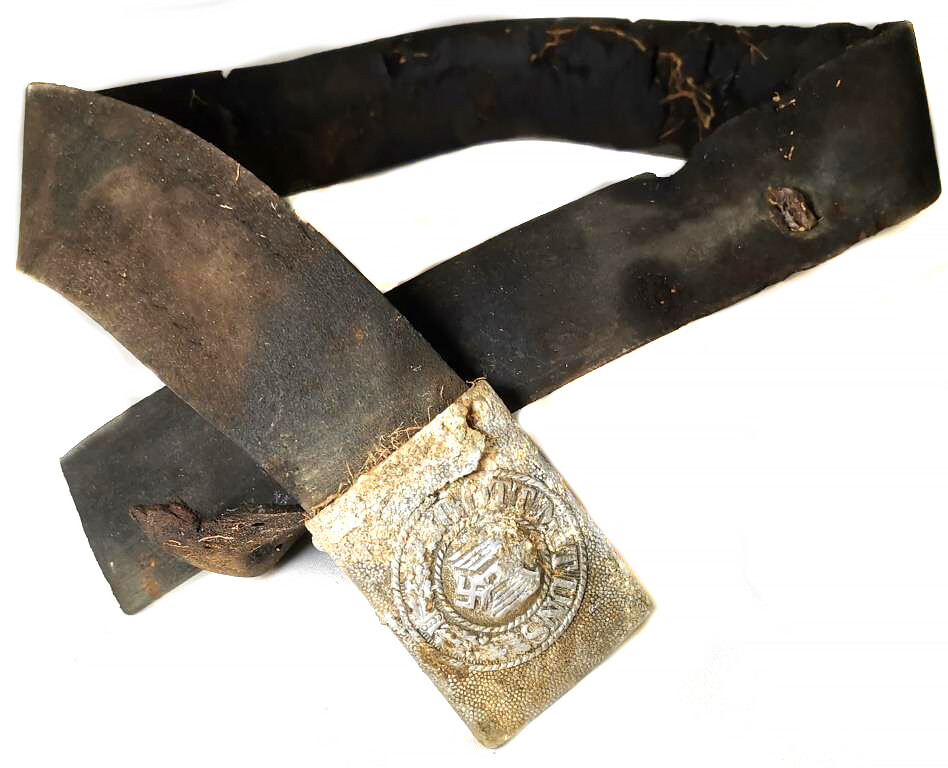 Aluminum Wehrmacht belt with buckle "Gott mit Uns" / from Stalingrad
