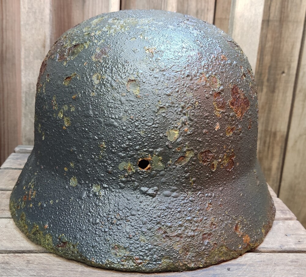 Wehrmacht helmet M35 DD / from Novgorod