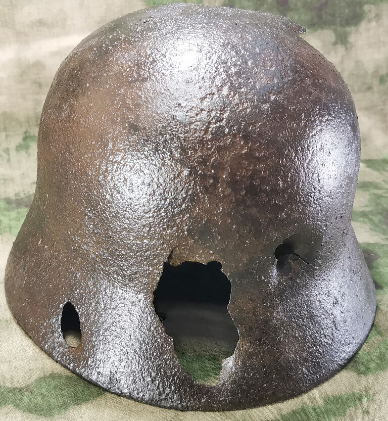 German helmet M40 / from Leninggrad