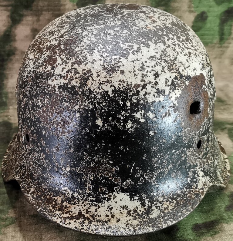 Winter camo German helmet M42 / from Leningrad