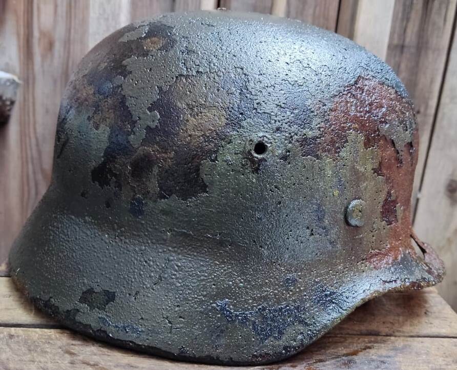 Wehrmacht helmet M40 / from Novgorod
