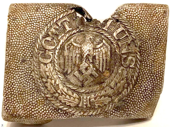 Wehrmacht belt buckle "Gott mit Uns" / from Leningrad