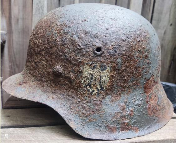 Wehrmacht helmet M42 / from Novgorod