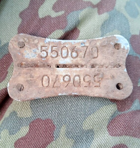 Finnish dogtag / from Leningrad